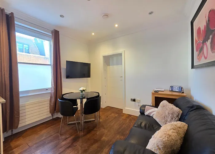 Charming 2 Bedroom Flat In Paddington
