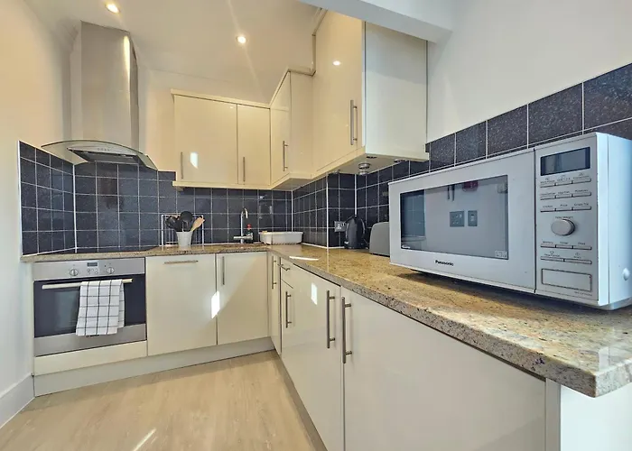 Charming 2 Bedroom Flat In Paddington